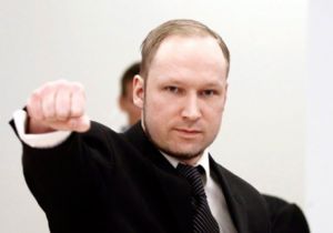 Breivik in Savunması Sahnede